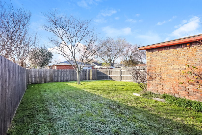 1,950/Mo, 1913 Sandra Ln Grand Prairie, TX 75052 Misc View 17