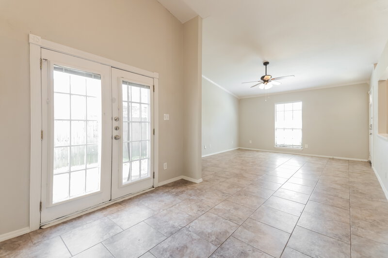 2,005/Mo, 5609 Powers St The Colony, TX 75056 Dining Room View