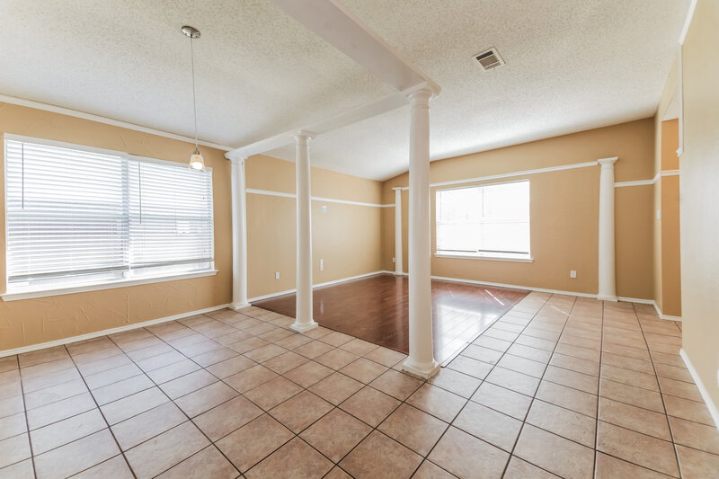 2,015/Mo, 1029 Lakeview Ct Little Elm, TX 75068 Dining Room View