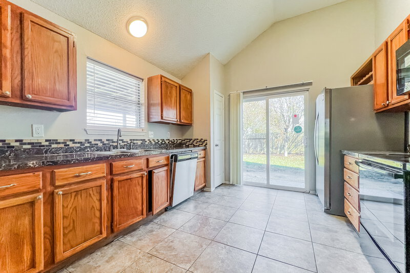 0/Mo, 8625 Douglas Ave Rowlett, TX 75089 Kitchen View