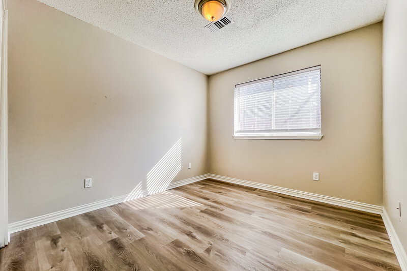 0/Mo, 8625 Douglas Ave Rowlett, TX 75089 Bedroom View