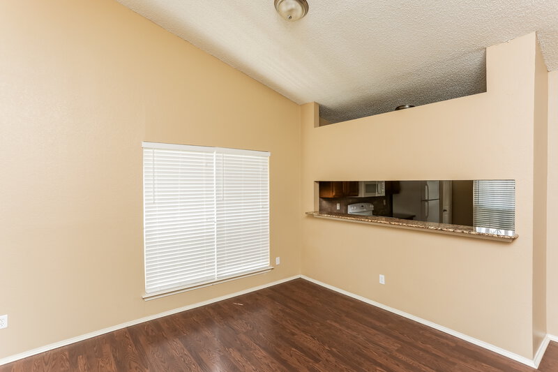 2,135/Mo, 1526 Chapman St Cedar Hill, TX 75104 Dining Room View 2
