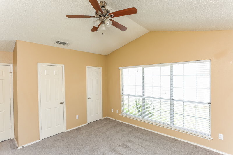 2,135/Mo, 1526 Chapman St Cedar Hill, TX 75104 Main Bedroom View 3