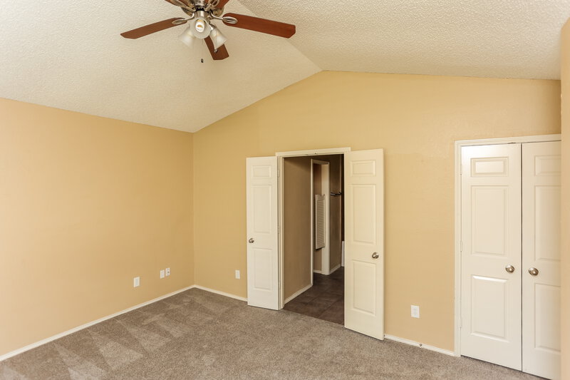 2,135/Mo, 1526 Chapman St Cedar Hill, TX 75104 Main Bedroom View 4