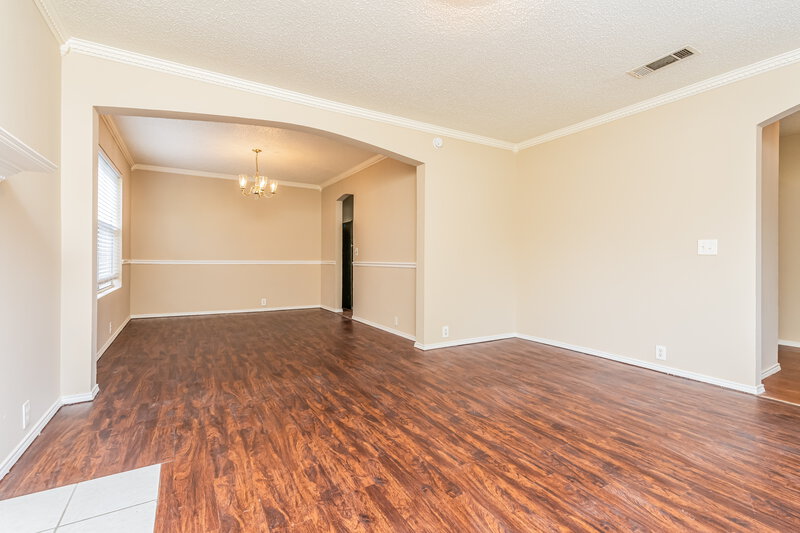 2,085/Mo, 166 Hunter Dr Cedar Hill, TX 75104 Living Room View 3
