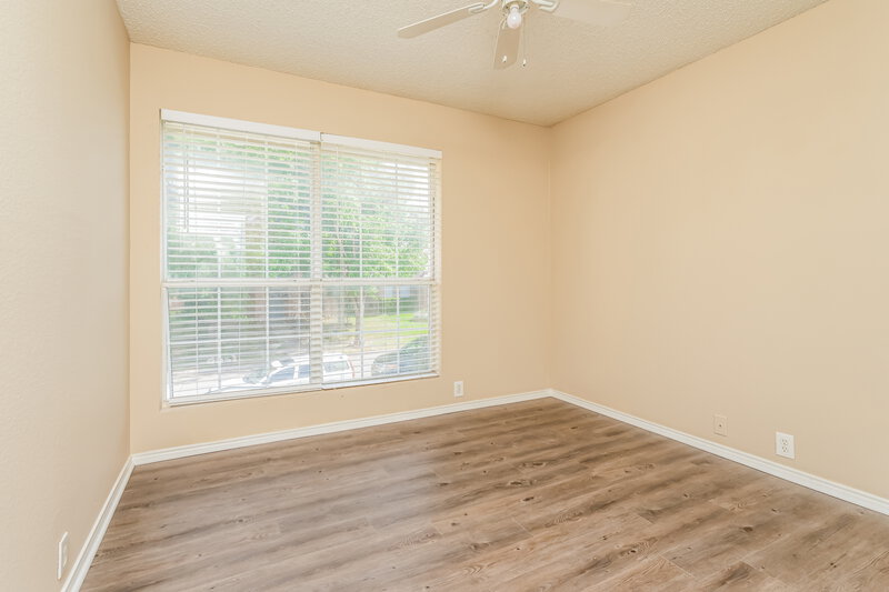 2,085/Mo, 166 Hunter Dr Cedar Hill, TX 75104 Bedroom View 4