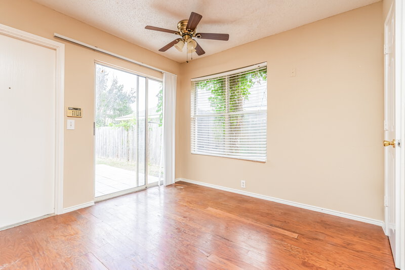 2,085/Mo, 166 Hunter Dr Cedar Hill, TX 75104 Bedroom View 5
