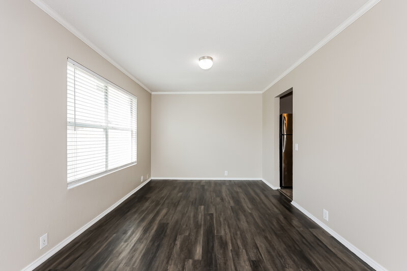 2,235/Mo, 105 Hunter Dr Cedar Hill, TX 75104 Living Room View