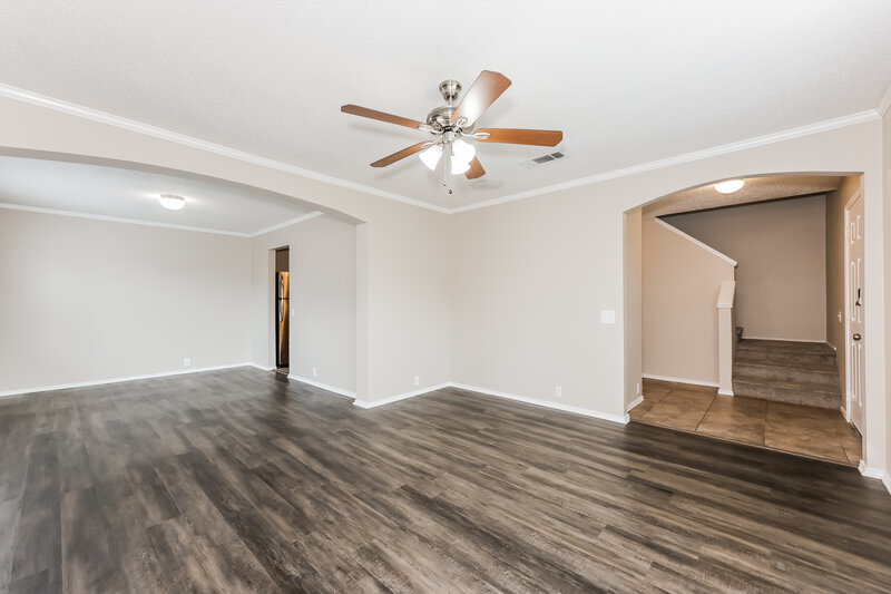 2,235/Mo, 105 Hunter Dr Cedar Hill, TX 75104 Living Room View 3
