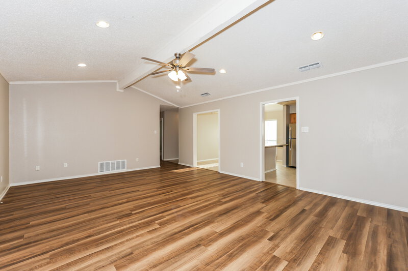 2,405/Mo, 806 Cherlynne Dr Cedar Hill, TX 75104 Living Room View 4