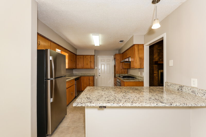 2,405/Mo, 806 Cherlynne Dr Cedar Hill, TX 75104 Kitchen View