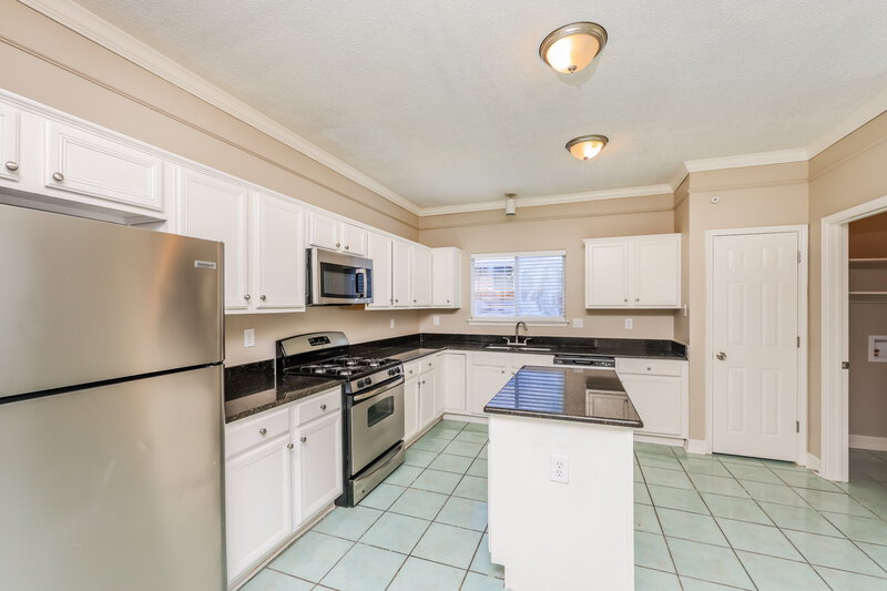 2,595/Mo, 1225 Paul Dr Cedar Hill, TX 75104 Kitchen View