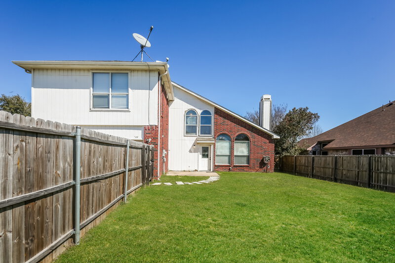 2,660/Mo, 1225 Paul Dr Cedar Hill, TX 75104 Rear View