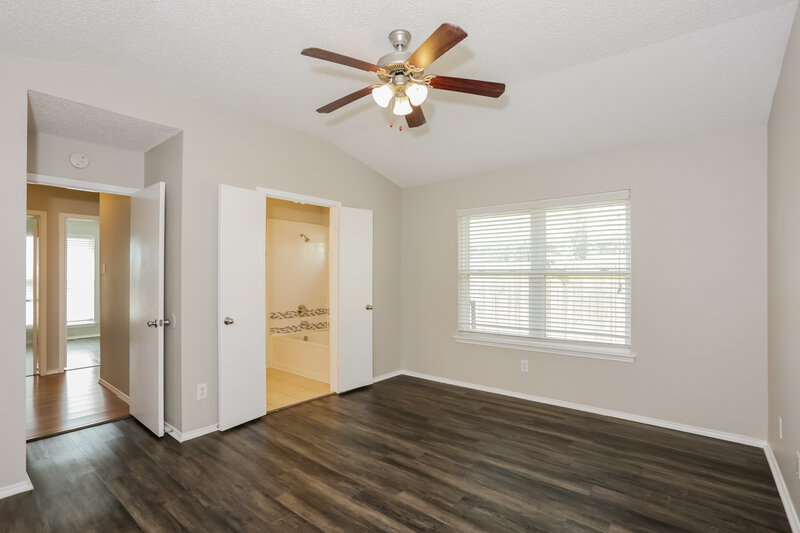 2,470/Mo, 838 Weaver St Cedar Hill, TX 75104 Main Bedroom View