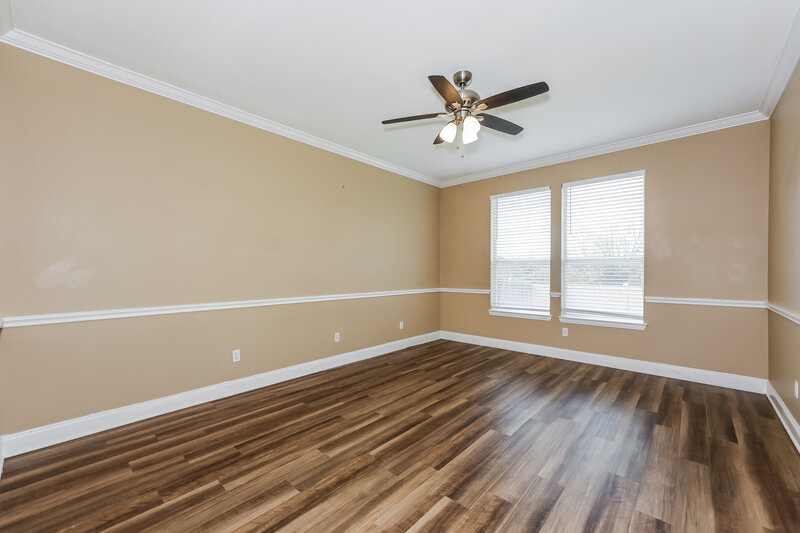 2,350/Mo, 568 Stonewall Dr Cedar Hill, TX 75104 Main Bedroom View