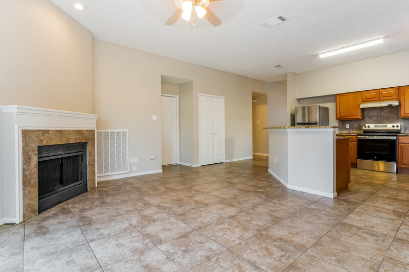 2,344/Mo, 1530 High Pointe Ln Cedar Hill, TX 75104 Living Room View 2