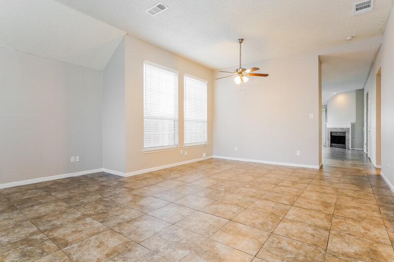 2,344/Mo, 1530 High Pointe Ln Cedar Hill, TX 75104 Dining Room View