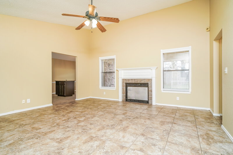 2,085/Mo, 1103 Castleman Dr Cedar Hill, TX 75104 Living Room View