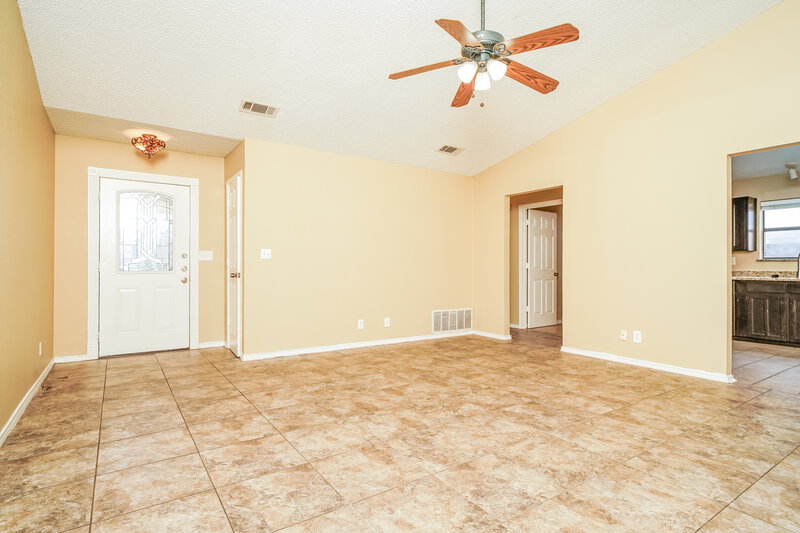 2,085/Mo, 1103 Castleman Dr Cedar Hill, TX 75104 Living Room View 2