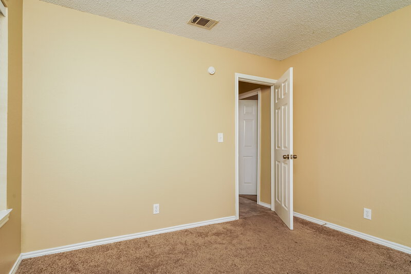 2,085/Mo, 1103 Castleman Dr Cedar Hill, TX 75104 Bedroom View 3