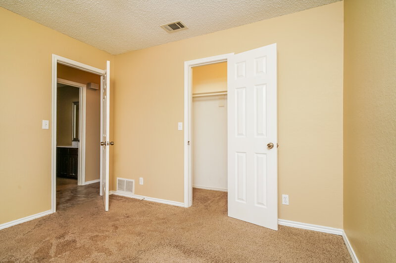 2,085/Mo, 1103 Castleman Dr Cedar Hill, TX 75104 Bedroom View 5