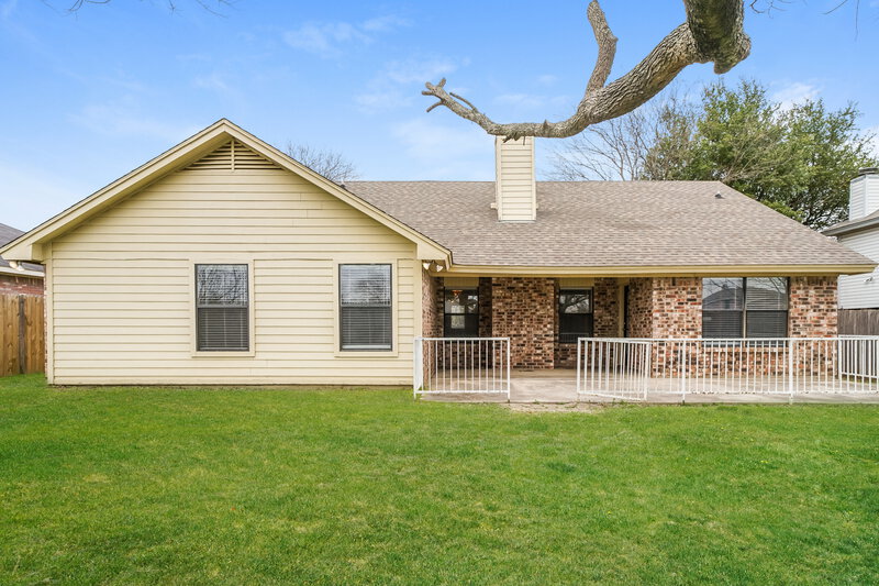 2,085/Mo, 1103 Castleman Dr Cedar Hill, TX 75104 Rear View