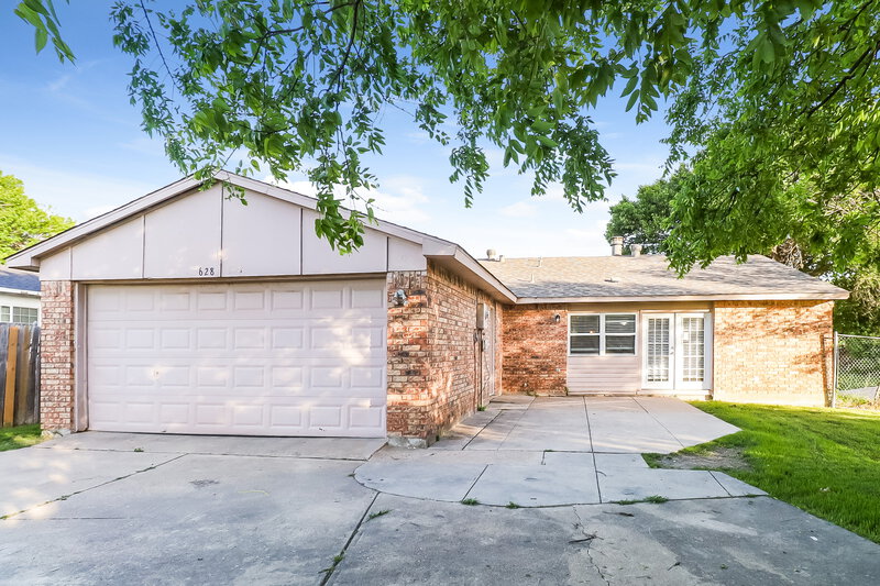 2,190/Mo, 628 Jamille Dr DeSoto, TX 75115 Rear View