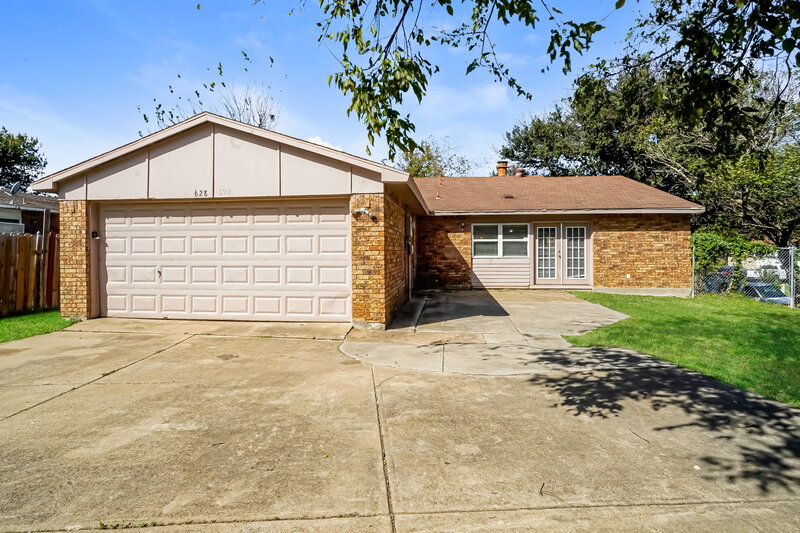 2,190/Mo, 628 Jamille Dr DeSoto, TX 75115 Rear View 3