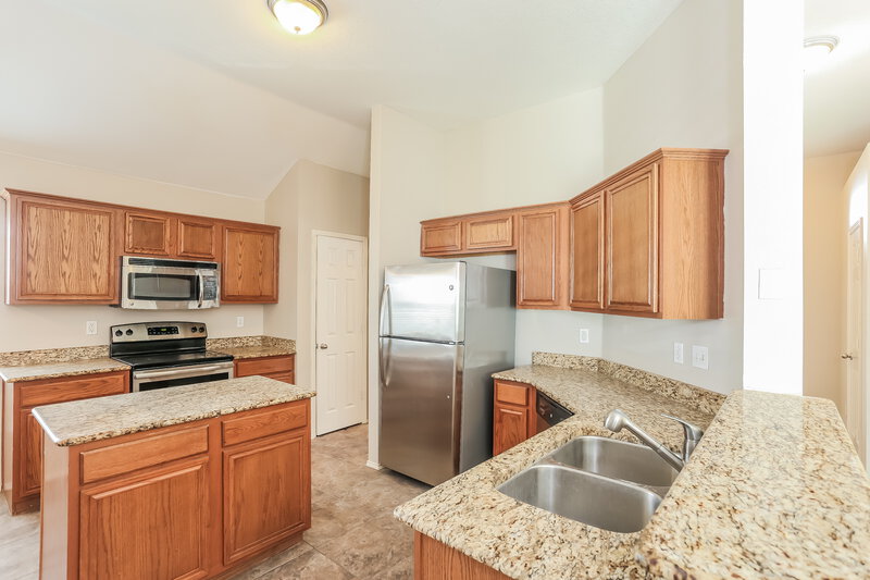 2,355/Mo, 1117 Urban Dr DeSoto, TX 75115 Kitchen View