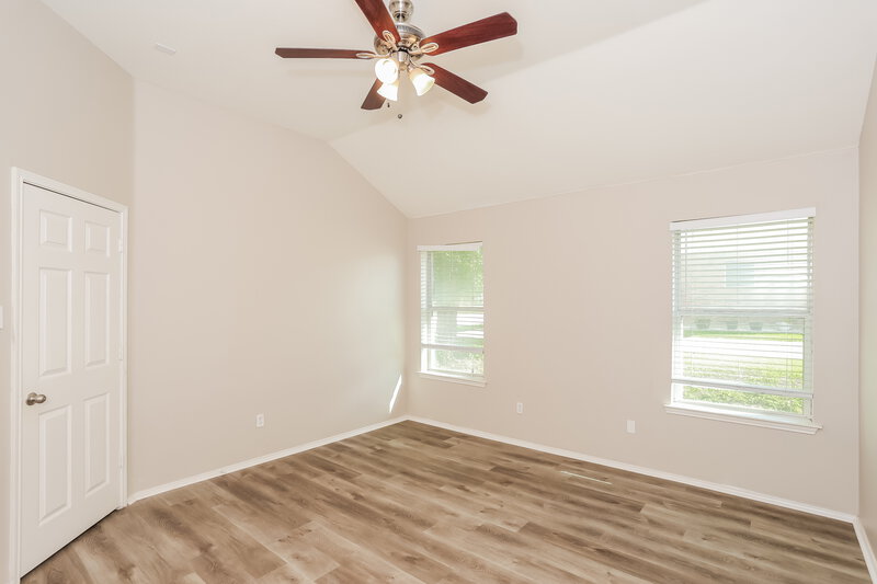 2,355/Mo, 1117 Urban Dr DeSoto, TX 75115 Main Bedroom View