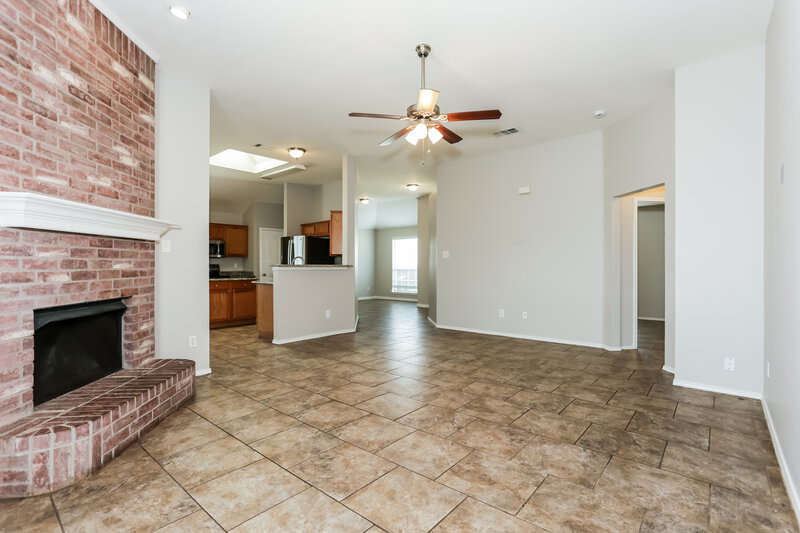 2,235/Mo, 324 Rio Grande Dr DeSoto, TX 75115 Living Room View 2