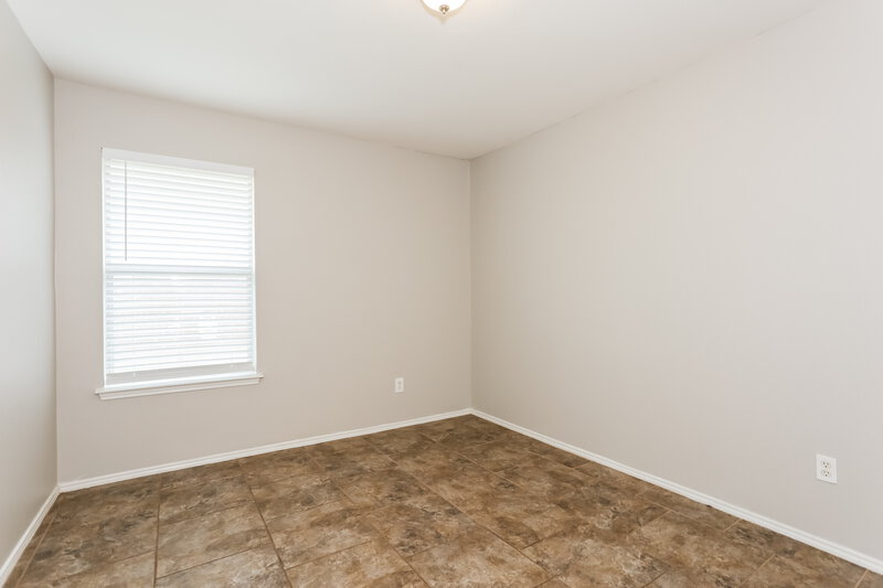 2,235/Mo, 324 Rio Grande Dr DeSoto, TX 75115 Bedroom View 3
