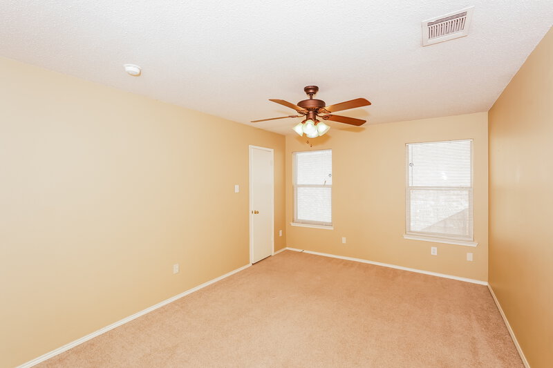 2,410/Mo, 760 Eldorado Dr DeSoto, TX 75115 Main Bedroom View