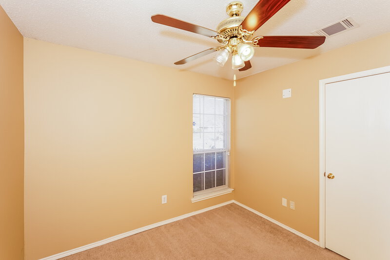 2,410/Mo, 760 Eldorado Dr DeSoto, TX 75115 Bedroom View
