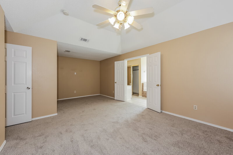 2,510/Mo, 544 Desoto Dr DeSoto, TX 75115 Main Bedroom View