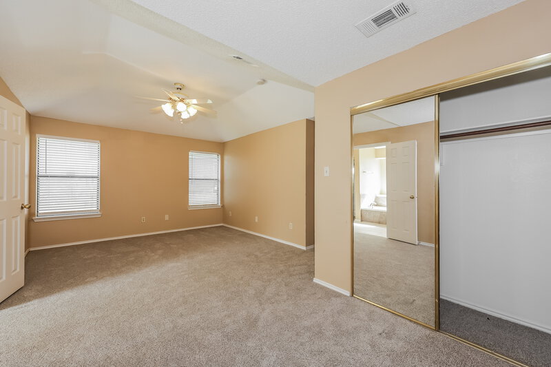 2,510/Mo, 544 Desoto Dr DeSoto, TX 75115 Main Bedroom View 2