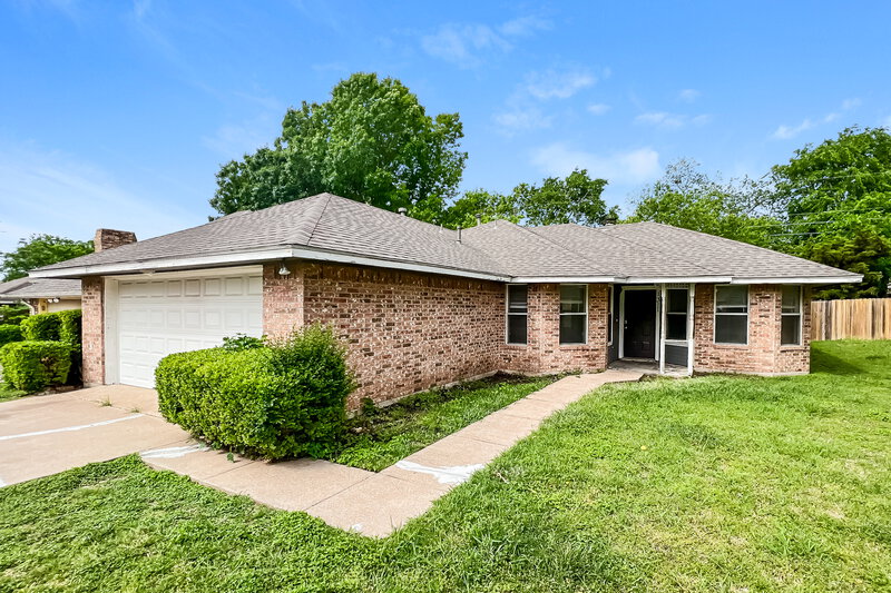 1,850/Mo, 1311 Mallard Dr DeSoto, TX 75115 External View
