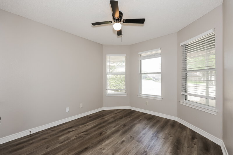 2,115/Mo, 1311 Mallard Dr DeSoto, TX 75115 Bedroom View