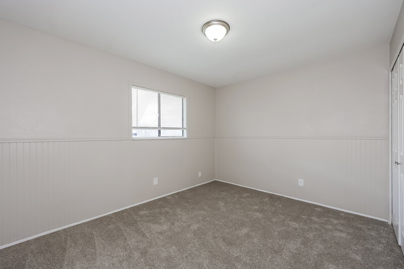 1,885/Mo, 114 S Young Blvd DeSoto, TX 75115 Bedroom View