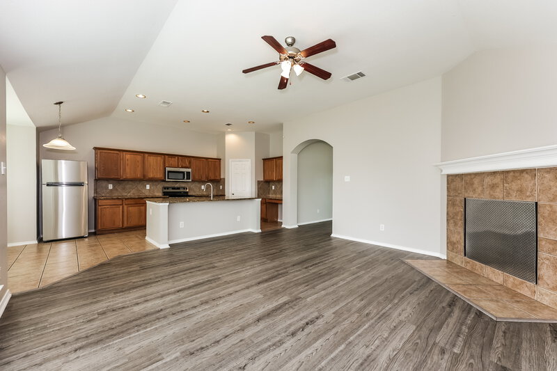 2,805/Mo, 825 Camelia Ct DeSoto, TX 75115 Family Room View