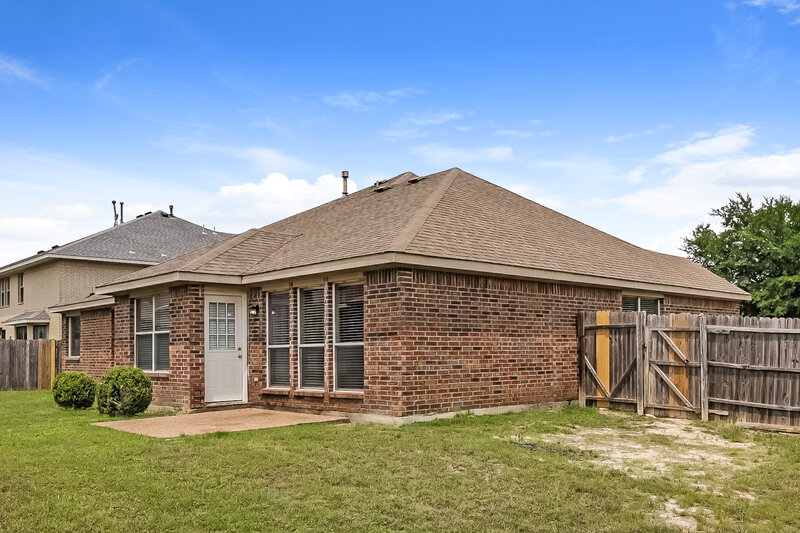 2,805/Mo, 825 Camelia Ct DeSoto, TX 75115 Rear View