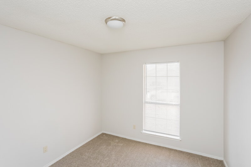 1,910/Mo, 1016 Canterbury Trail DeSoto, TX 75115 Bedroom View