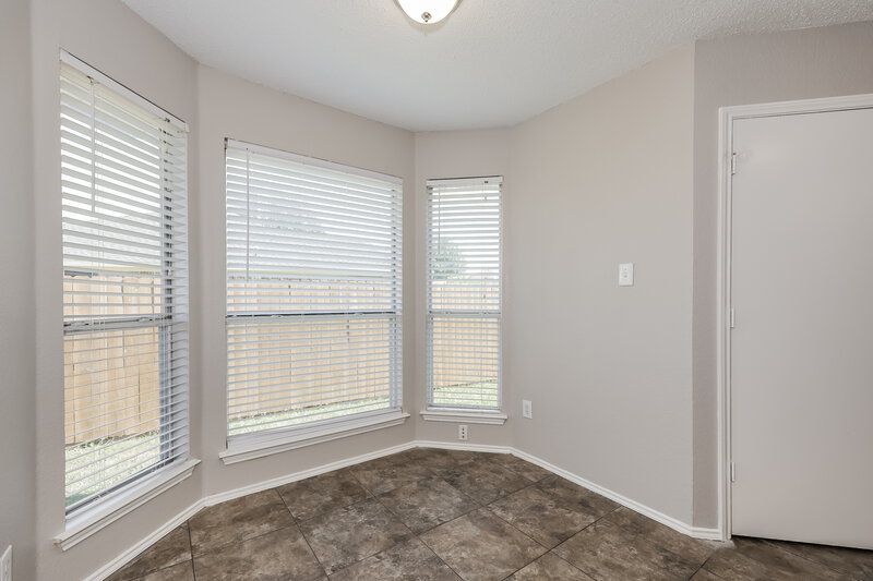 2,550/Mo, 1017 Canterbury Trail DeSoto, TX 75115 Breakfast Nook View