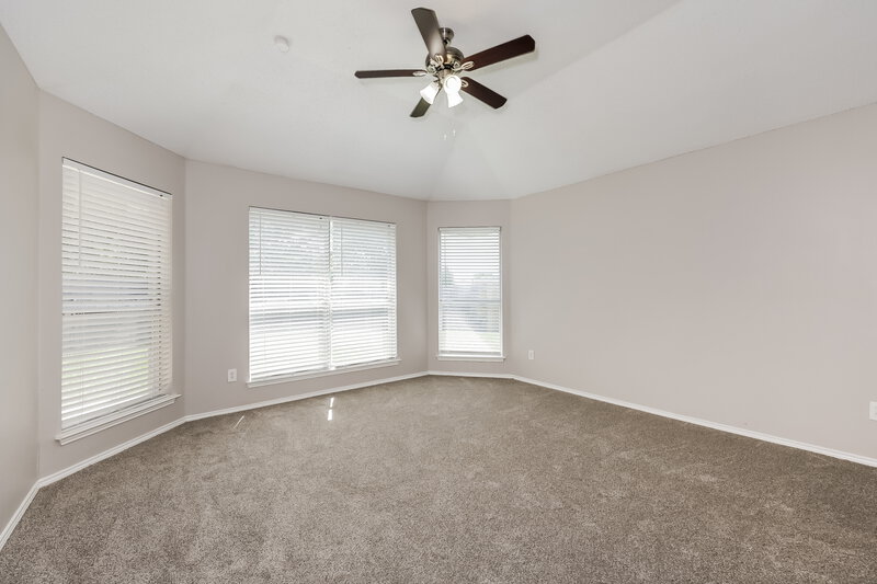 2,550/Mo, 1017 Canterbury Trail DeSoto, TX 75115 Main Bedroom View