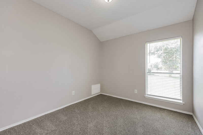 2,550/Mo, 1017 Canterbury Trail DeSoto, TX 75115 Bedroom View 3