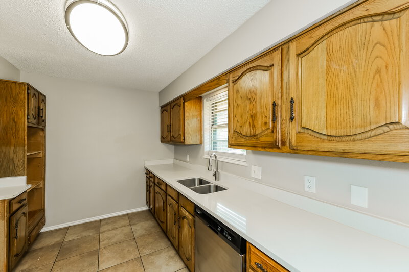 3,010/Mo, 1239 Sheree Ln Duncanville, TX 75116 Kitchen View 2