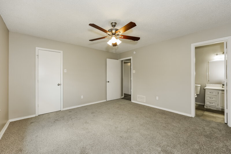 3,010/Mo, 1239 Sheree Ln Duncanville, TX 75116 Main Bedroom View 2