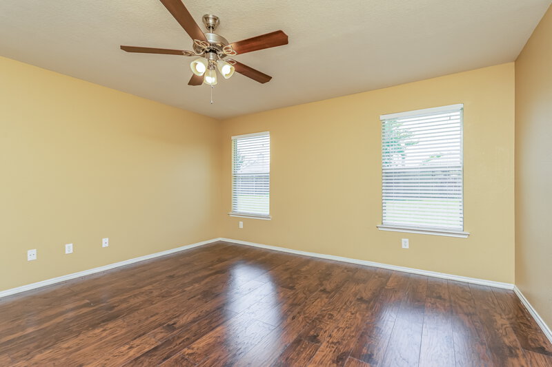 2,290/Mo, 2015 Woodhurst Trail Heartland, TX 75126 Bedroom View