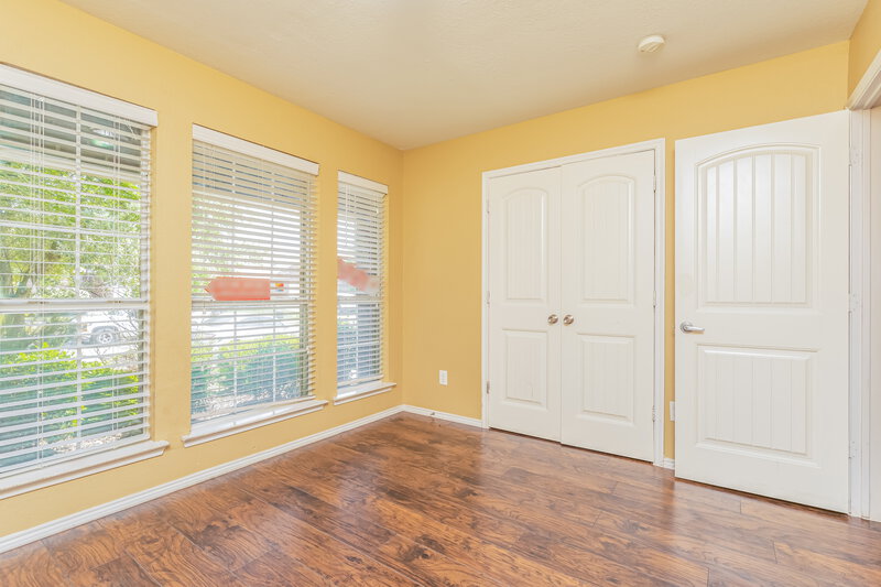 2,290/Mo, 2015 Woodhurst Trail Heartland, TX 75126 Bedroom View 3
