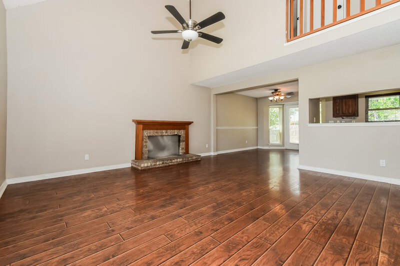 2,030/Mo, 511 Rosewood Ln Forney, TX 75126 Living Room View 2